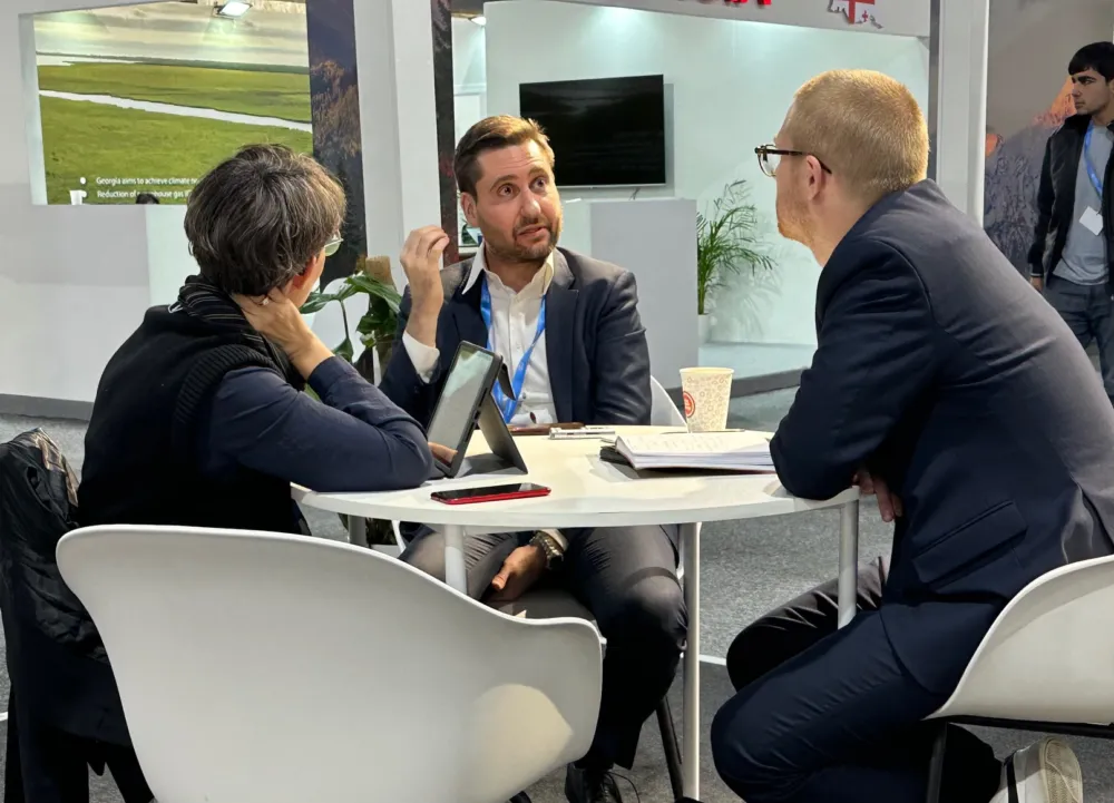 With many pavilions either empty or beginning to be dismantled, IETA staffers took advantage of the relative quiet to meet stakeholders for discussions on the events in Baku.